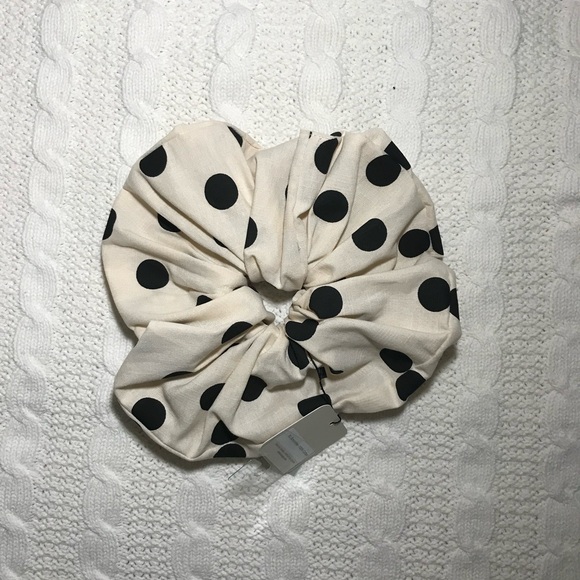 NWT A Bronze Age Oversized Cotton Polka Dot Scrunchie - Picture 3 of 3